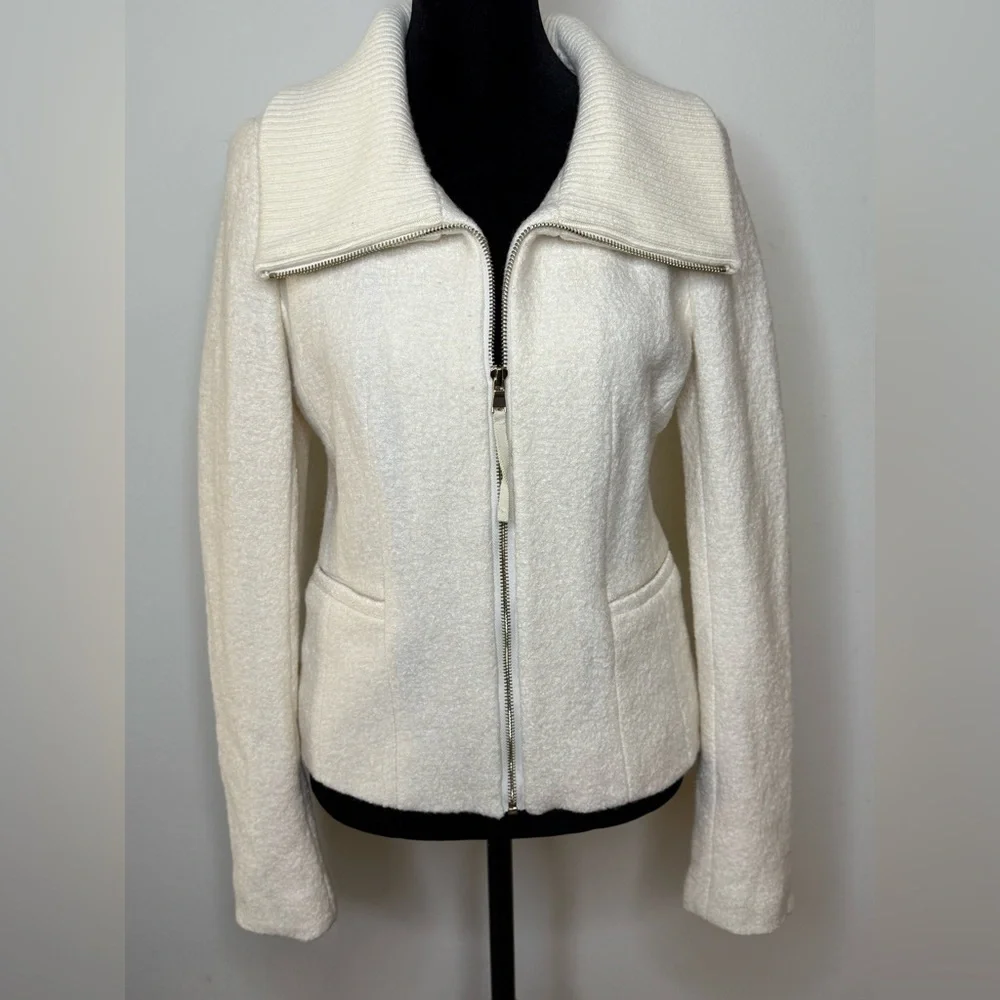 Ann Taylor Winter white preppy wool blend zip front jacket classic fit 2 EUC
